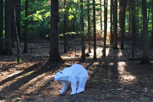 Polar Bear Paper Sculpture: 3D SVG for Animals Branding