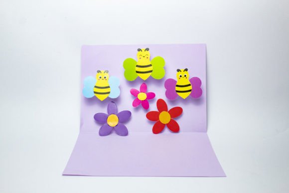 Pop-up Card - Bees and Flowers: 3D SVG Review